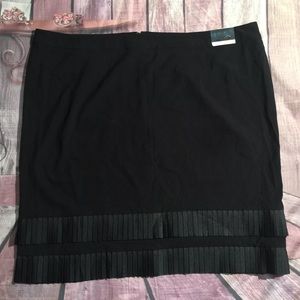 Lane Bryant Skirt Plus Sz Black Straight Pleaded